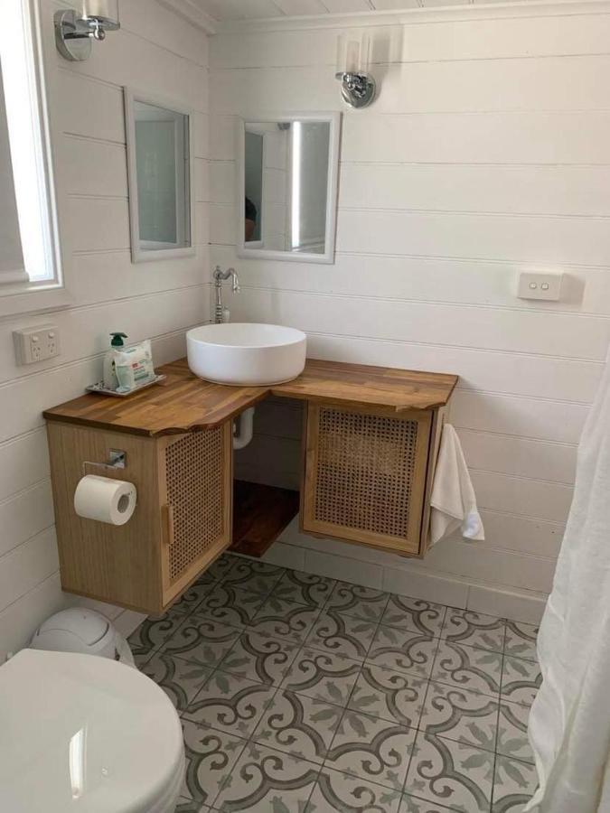 ستراهان The Wandering Duck - Heritage Tiny House المظهر الخارجي الصورة