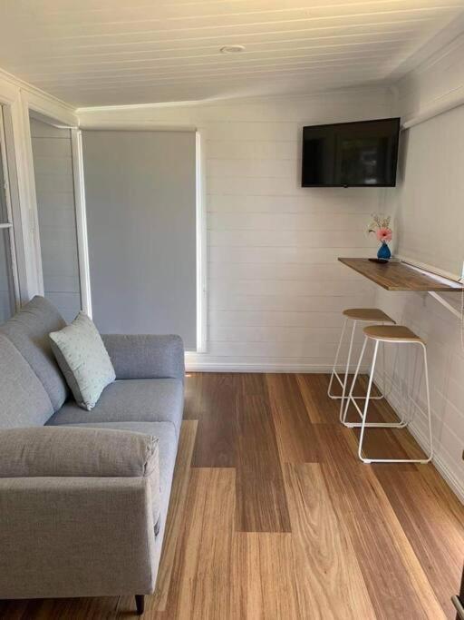 ستراهان The Wandering Duck - Heritage Tiny House المظهر الخارجي الصورة
